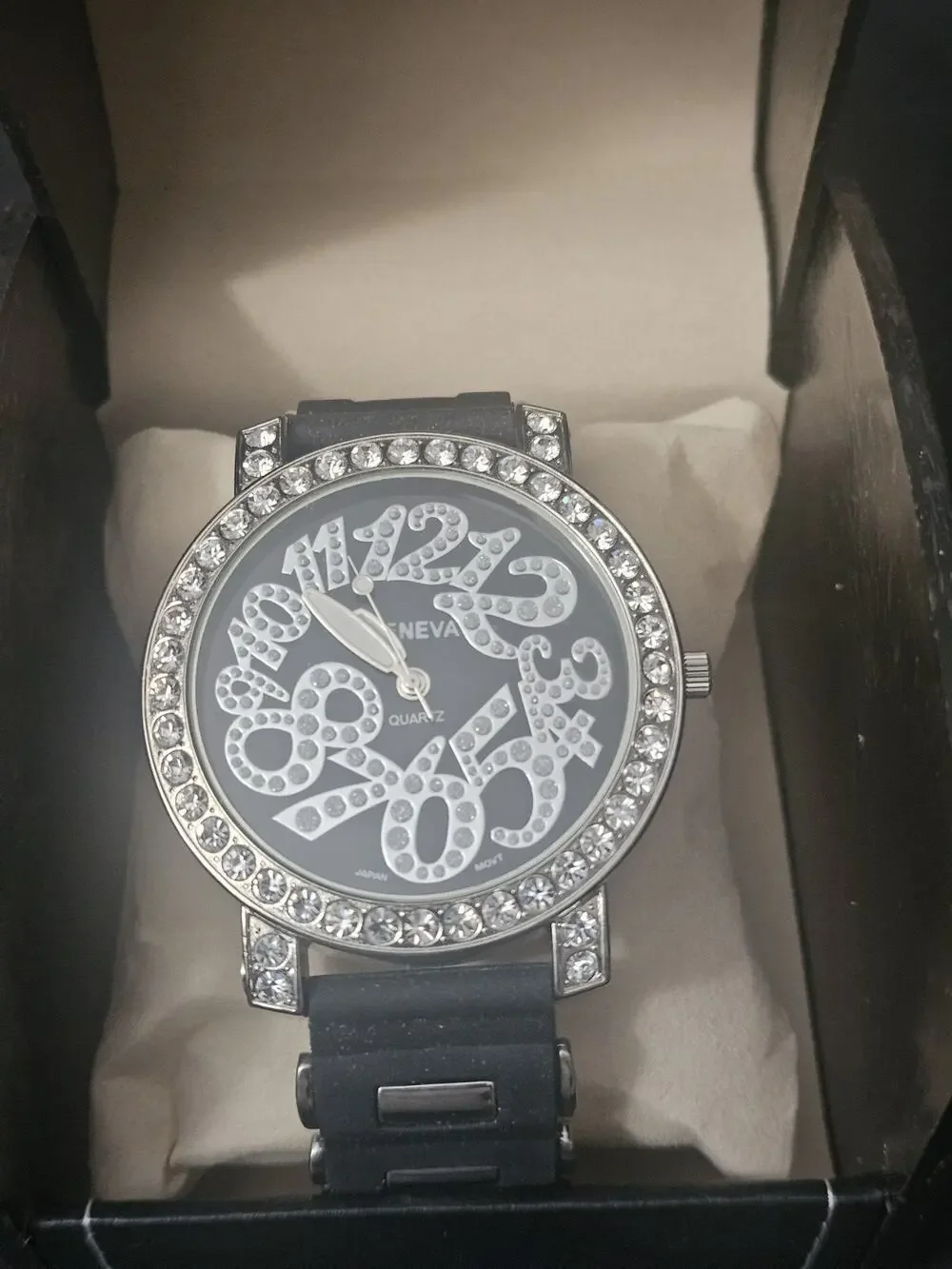 52.5mm Quartz Analog Wristwatch Silver Crystal Bezel w Black Rubber bullet Strap
